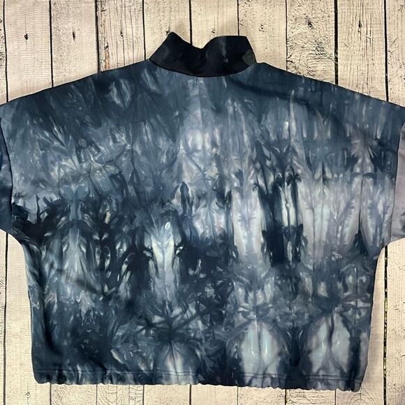 ADIDAS 1/4 Zip Crop Pullover Top - Picture 3 of 6